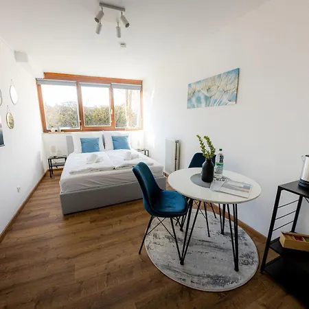 Come4stay - Holzheim 126 - Parkplatz By Interhome דירה פסאו