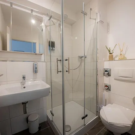 דירה Come4stay - Holzheim 126 - Parkplatz By Interhome פסאו