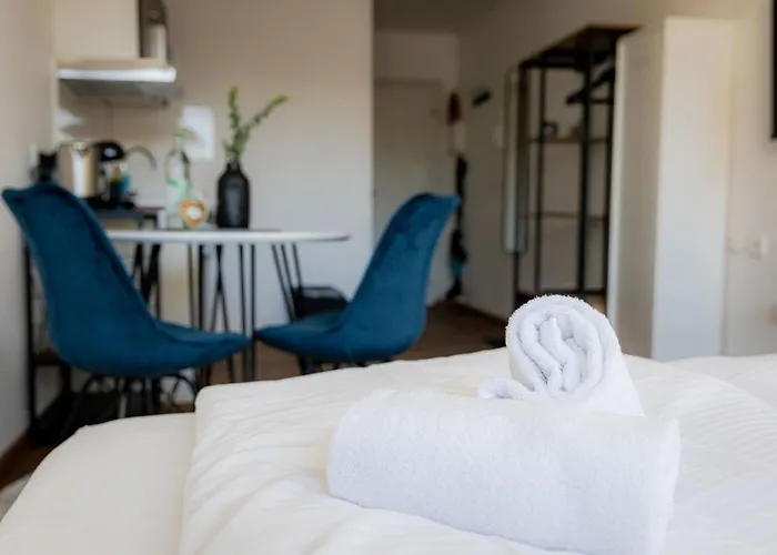 Come4stay - Holzheim 126 - Parkplatz By Interhome Apartament