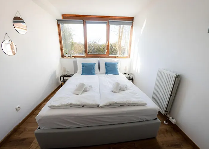 Come4stay - Holzheim 126 - Parkplatz By Interhome Pasawa